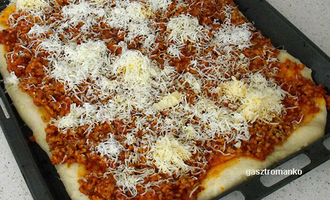 Bolognai pizza recept