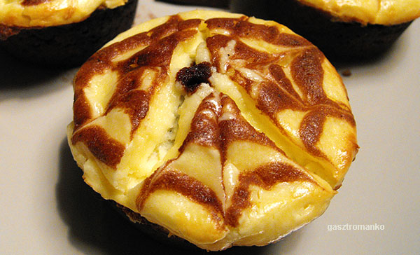 Philadelphia sajtos márványos muffin recept